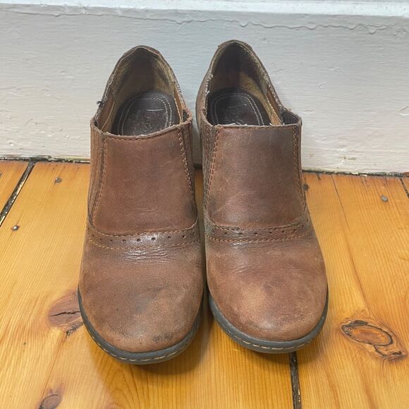 Y2K BOC Brown Leather Mule Booties Sz 6 Boho Witchy Clogs Round Toe Chunky Heel - Picture 3 of 11